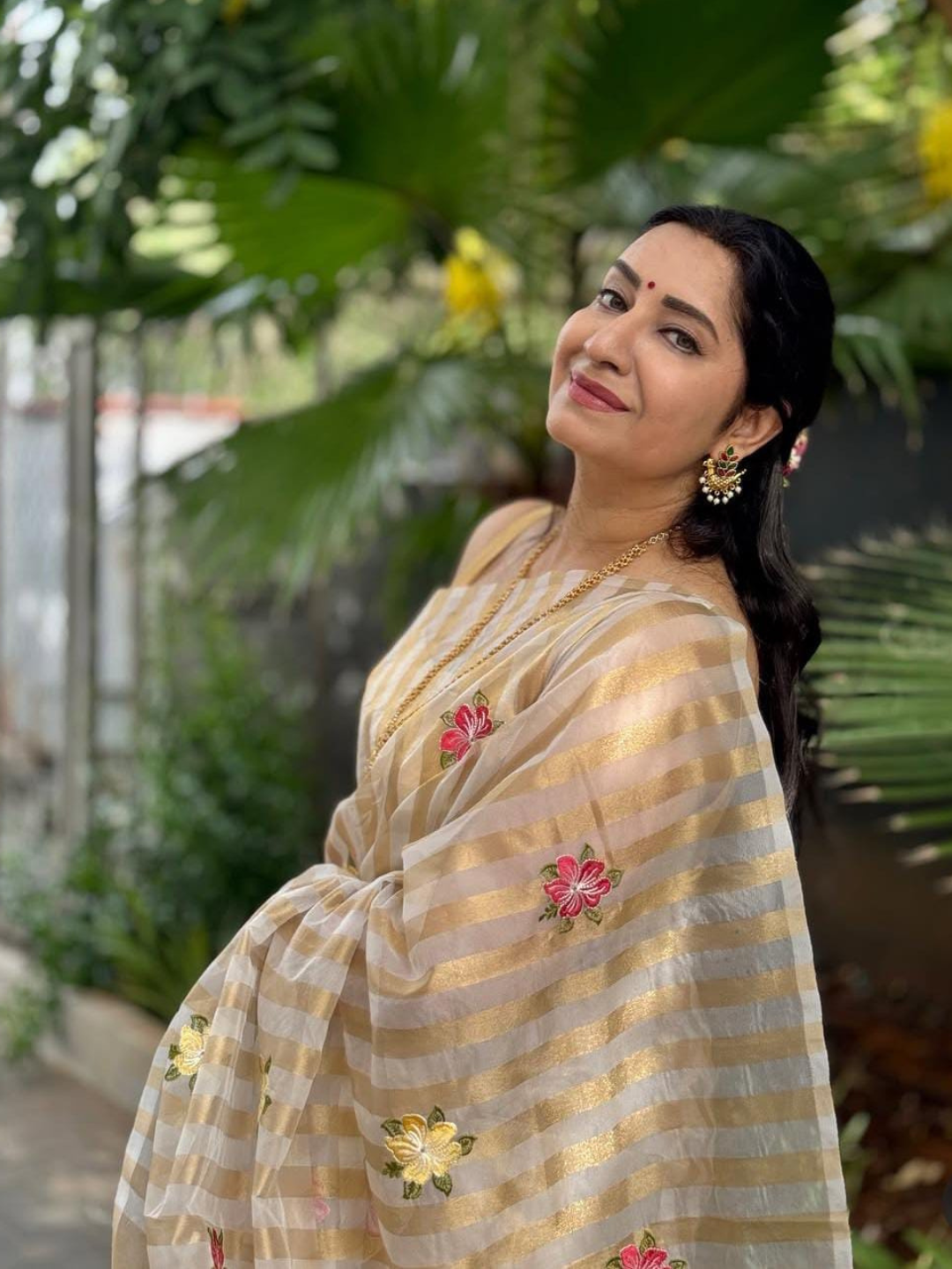 Classic Benarasi Semi Silk Saree | Beige Gold