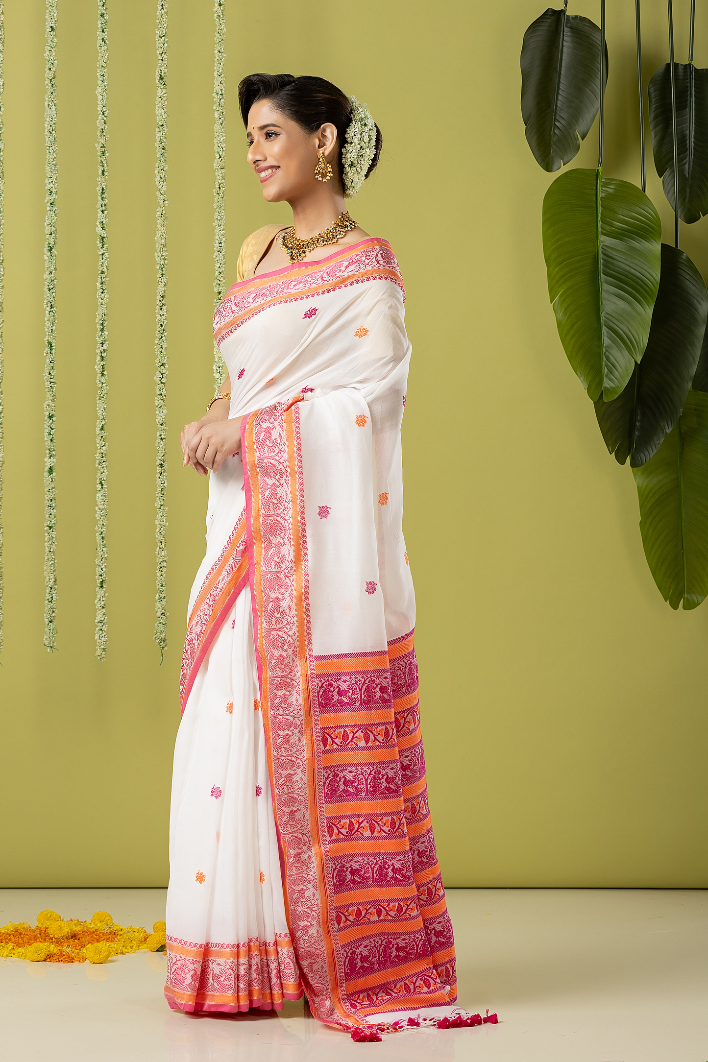 Handwoven Jamdani Muslin Saree | White and Red | All-over Buttas with All-over Jamdani weaves