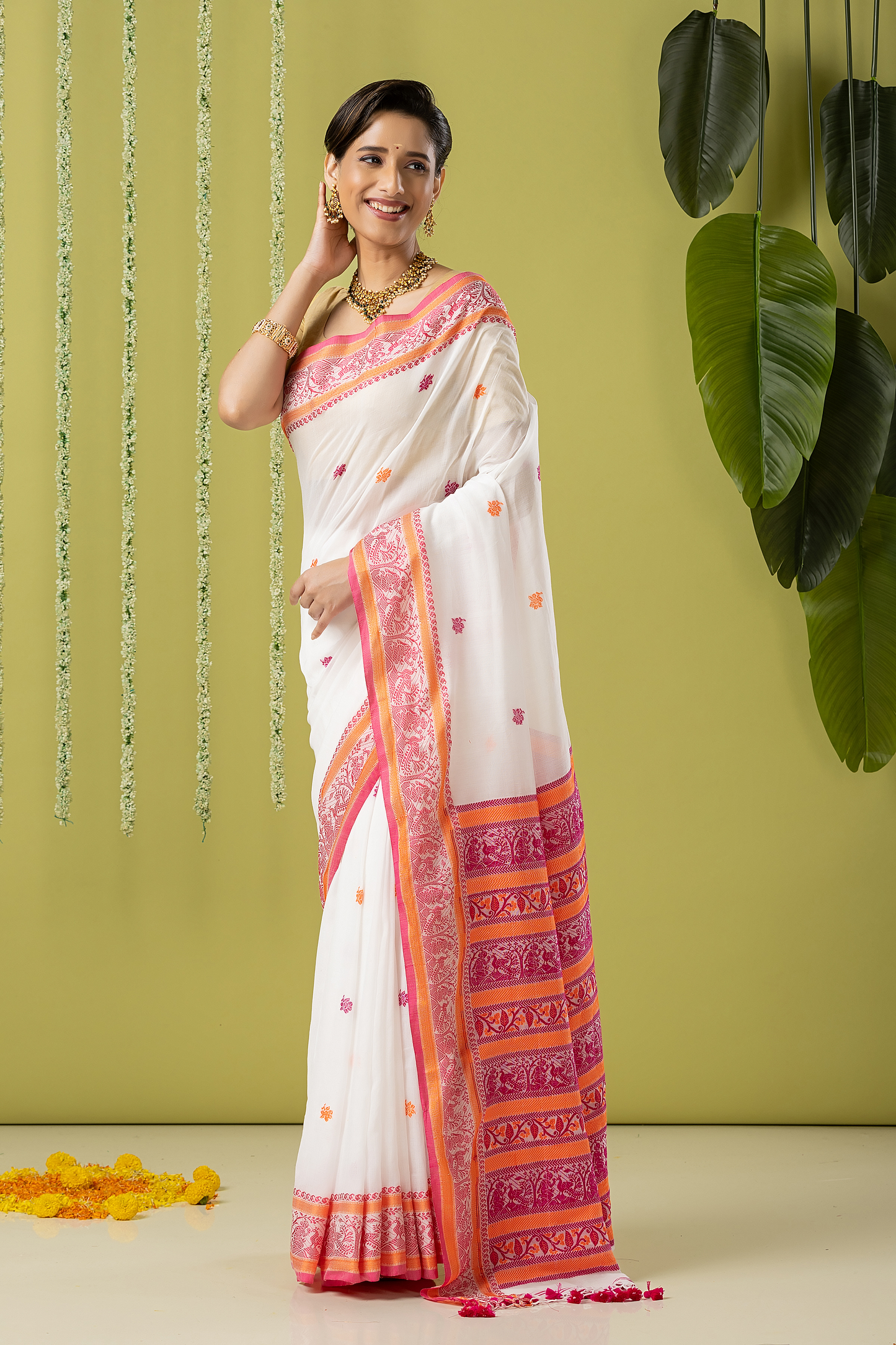 Handwoven Jamdani Muslin Saree | White and Red | All-over Buttas with All-over Jamdani weaves