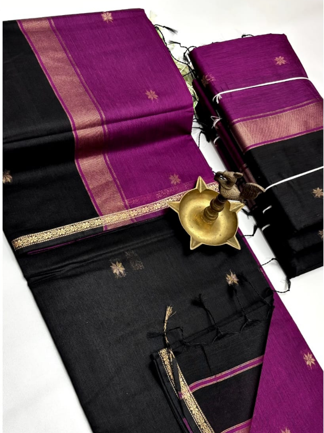 Maheshwari Silk Cotton Saree – Festive Elegance | Charcoal Black
