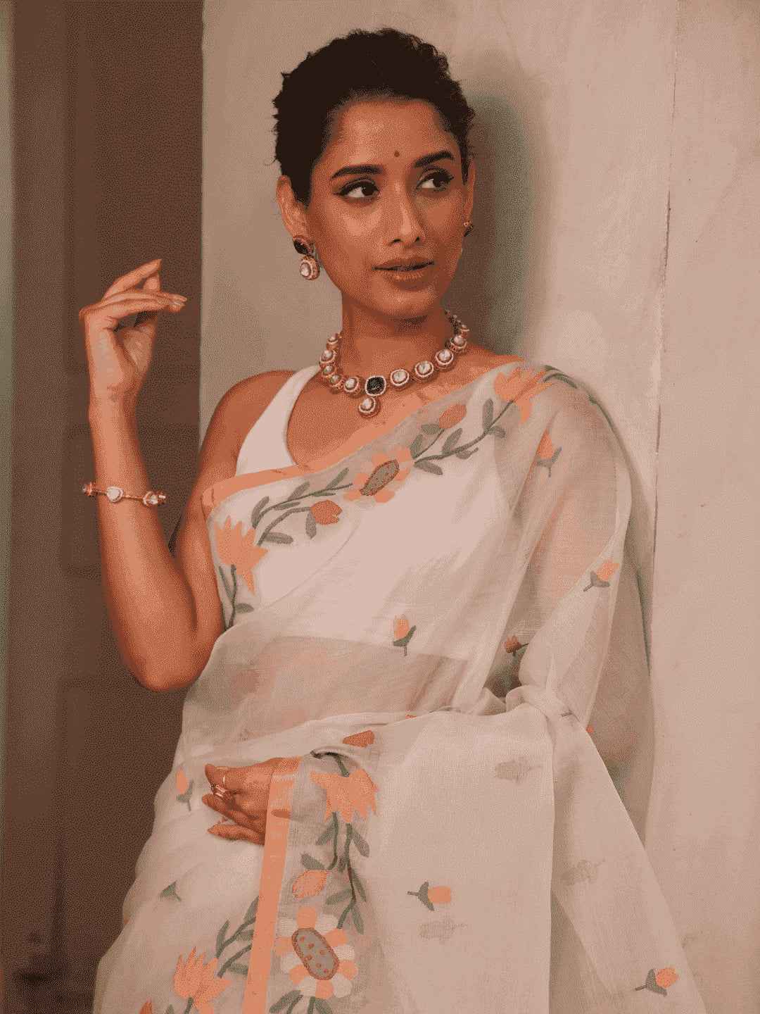 Handwoven Pure Jamdani Muslin Saree  |  Warm Ivory