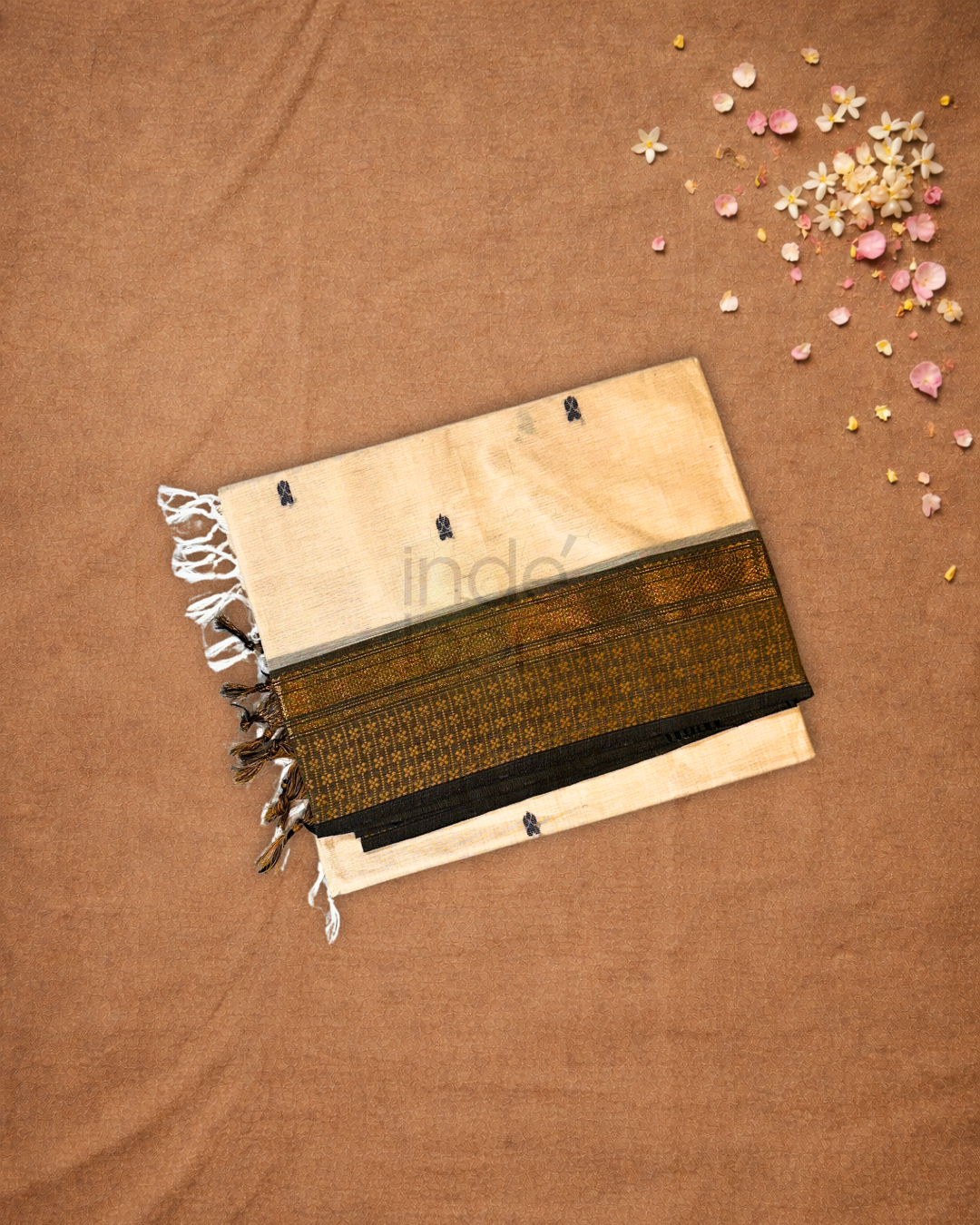 Chettinad Cottton Saree With Cotton White