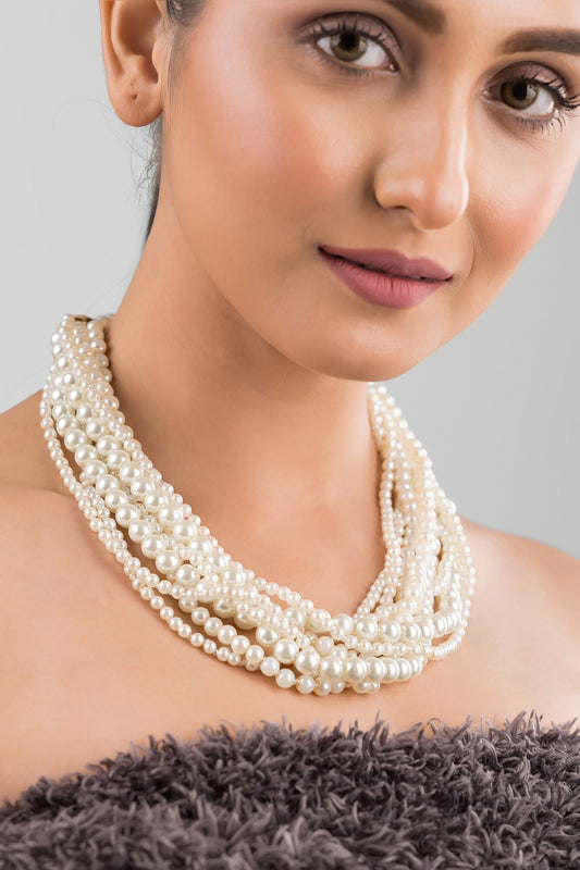 Lustre Pearl Choker