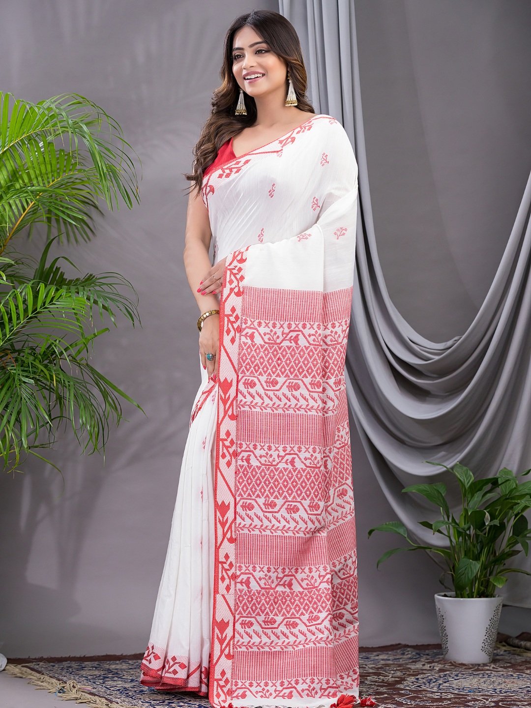 Cotton Jamdani Saree With Snow White - 022
