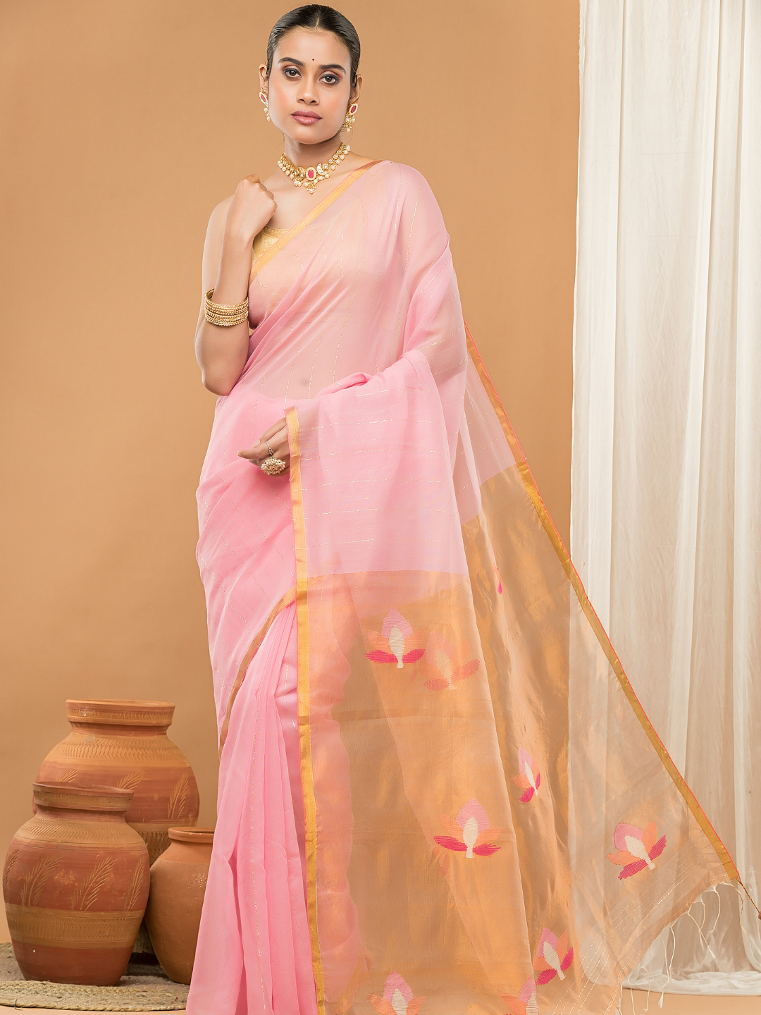 Tissue Muslin Jamdani Saree With Baby Pink And Golden Border -010