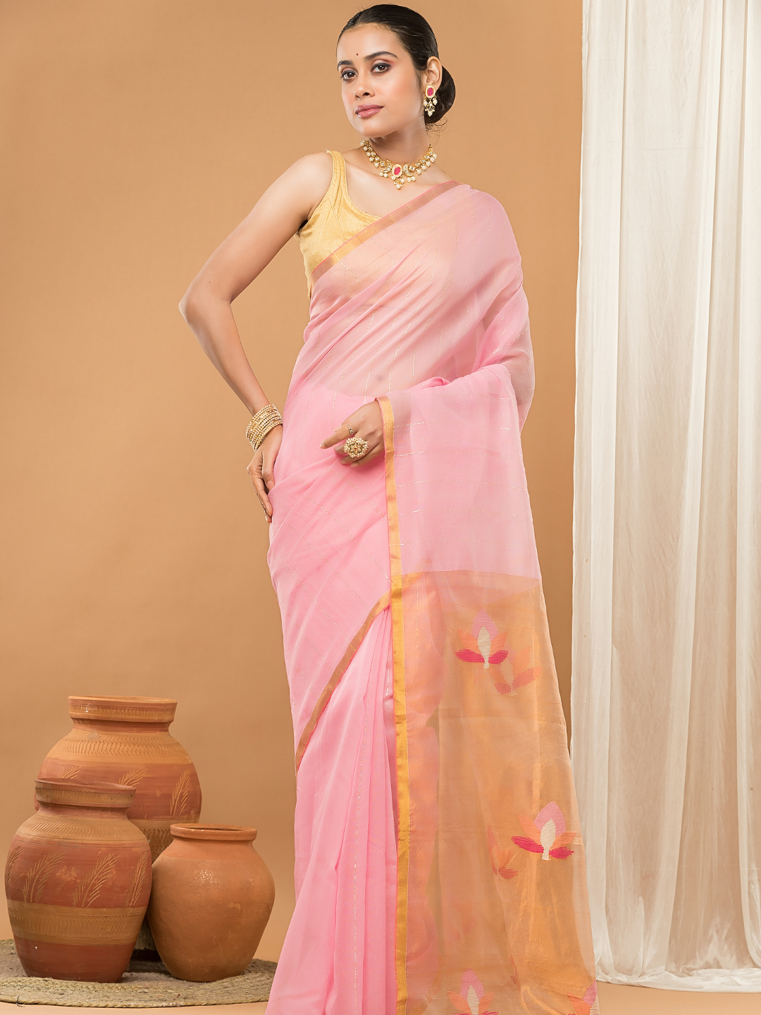 Tissue Muslin Jamdani Saree With Baby Pink And Golden Border -010