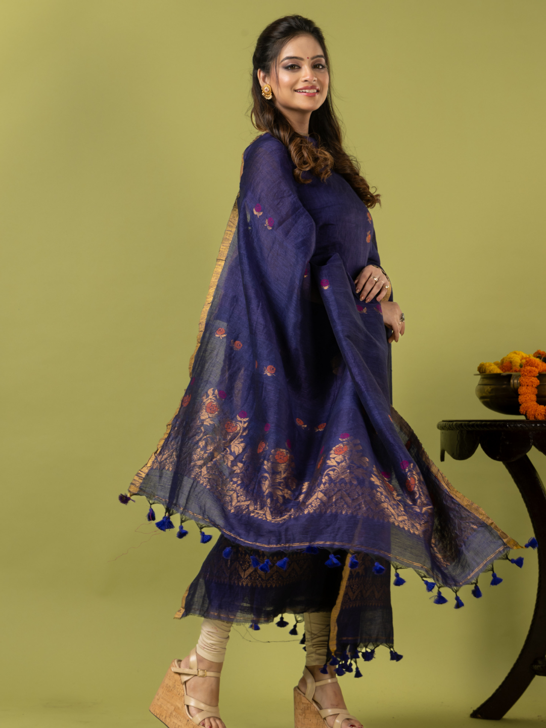 Handwoven Jamdani Linen Unstitched 2-piece Kurti | Indigo Blue