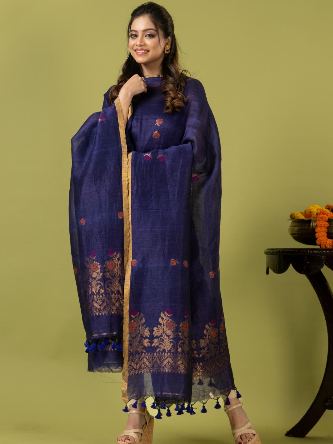 Handwoven Jamdani Linen Unstitched 2-piece Kurti | Indigo Blue