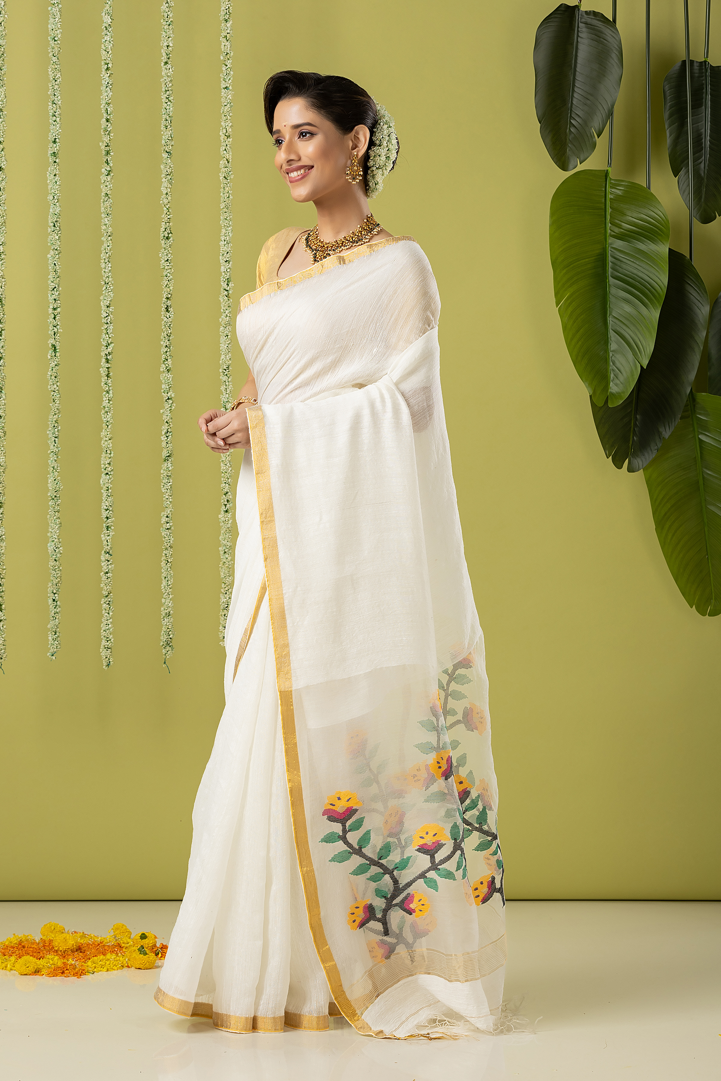 Handwoven Jamdani Muslin Saree | White | Plain Body with All-over Jamdani weaves