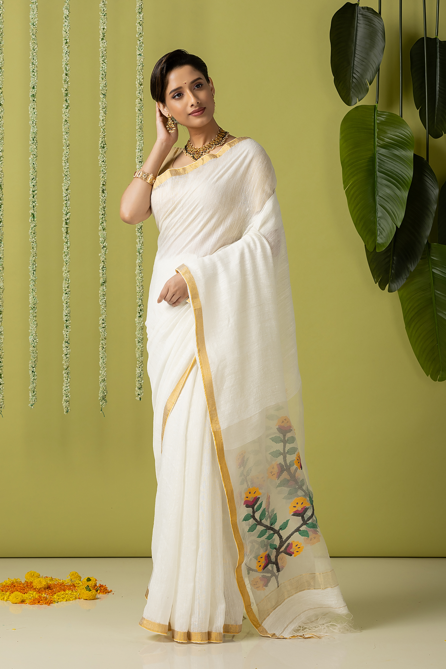Handwoven Jamdani Muslin Saree | White | Plain Body with All-over Jamdani weaves