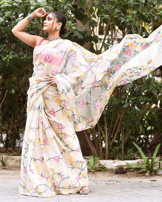 Handwoven Pure Jamdani Muslin Saree  |  Warm Ivory