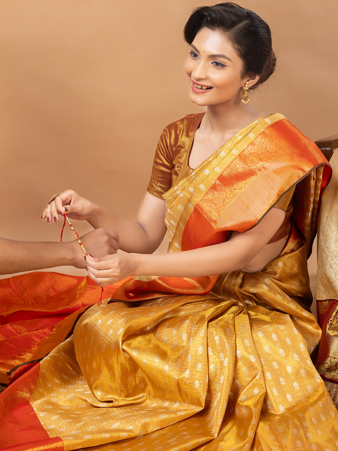 Handloom Kanjivaram Silk Saree | Antique Gold