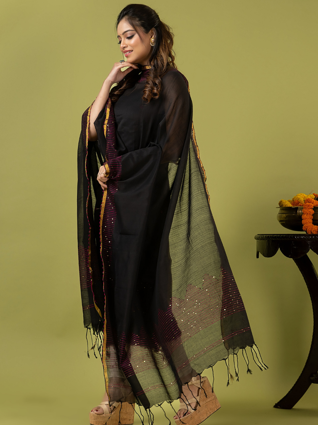 Handwoven Jamdani cotton Unstitched 2-piece Kurti | Jet Black
