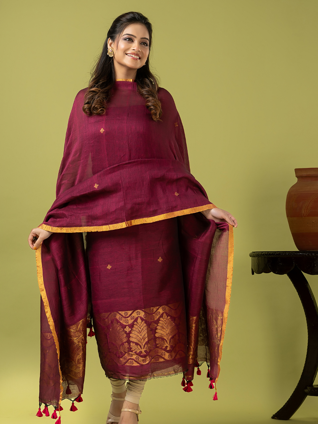 Handwoven Jamdani Linen Unstitched 2-piece Kurti | Raspberry Wine