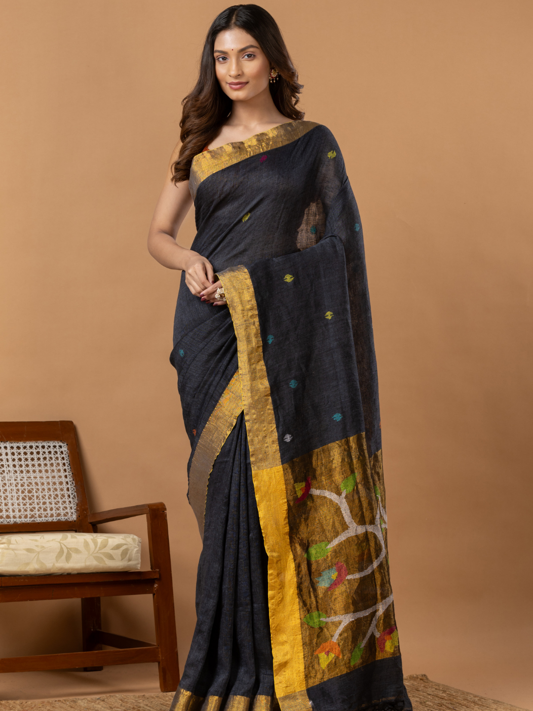 Handwoven Jamdani Linen Saree | Charcoal Black