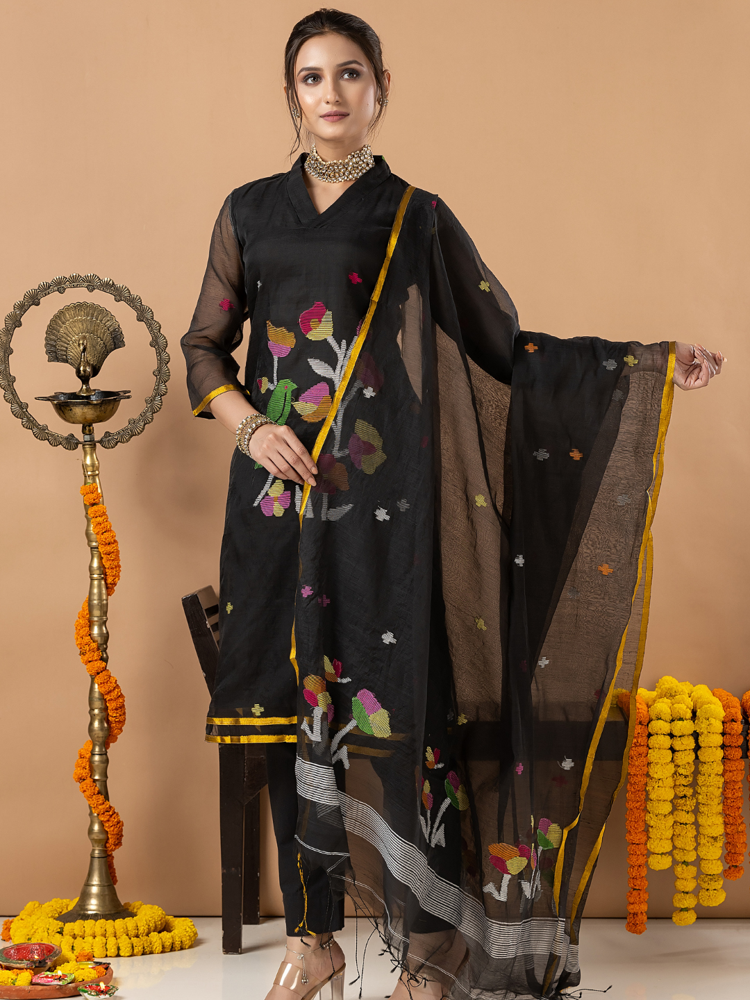 Handwoven Jamdani Muslin Unstitched 2-Piece Kurti | Jet Black