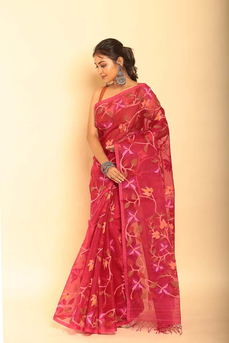 Hand Made Muslin Jamdani Saree With Apple Red - 055