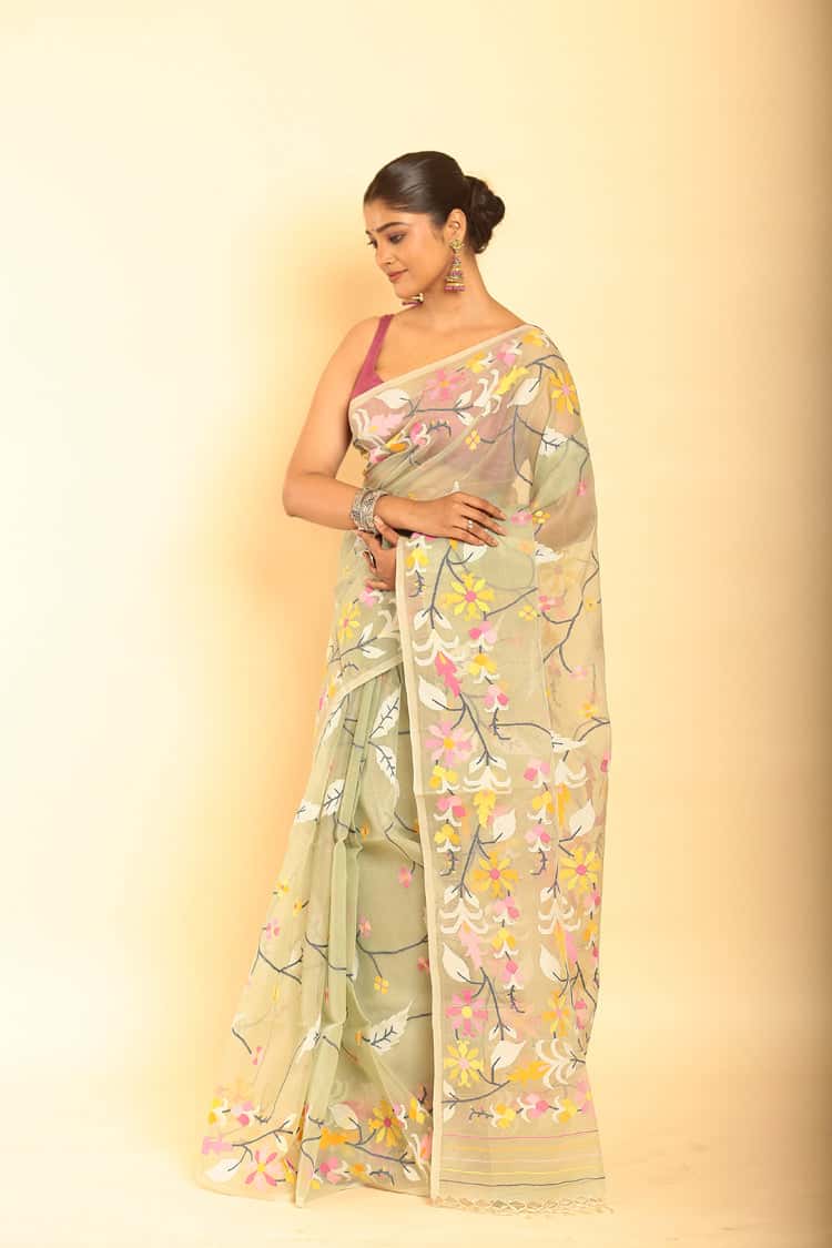 Hand Made Muslin Jamdani Saree in Pale Yellow - 058