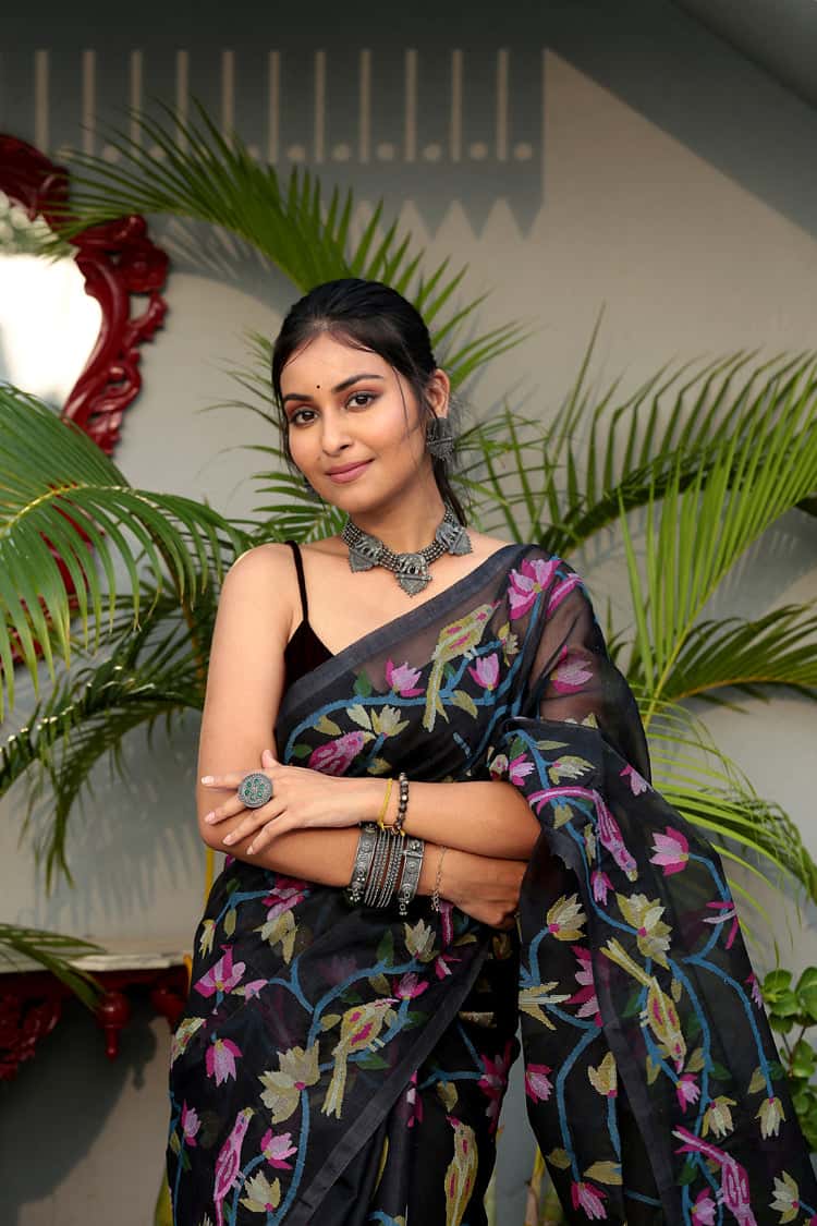Handwoven Pure Jamdani Muslin Saree  |  Midnight Black