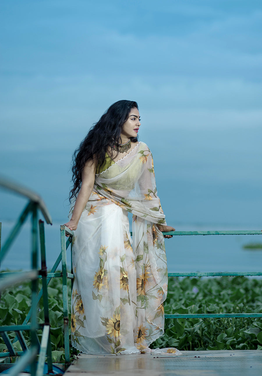 Ivory White With Sunflower Floral- Organza Hand-painted Saree-013