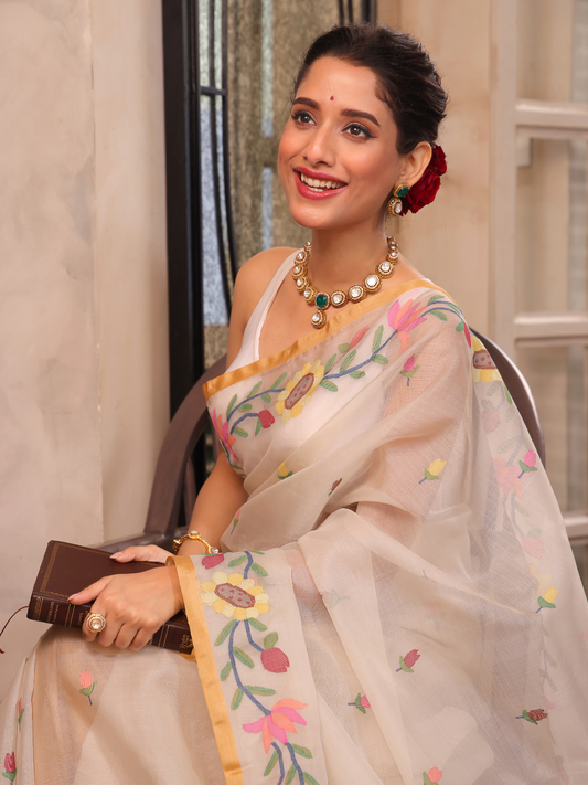 Handwoven Pure Jamdani Muslin Saree  |  Warm Ivory