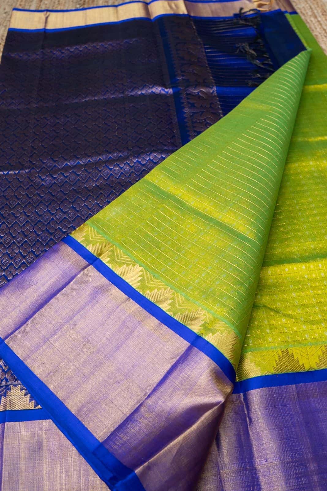 Korvai Saree in Leafy Green with Navy Blue Pallu - 026 - indeloom