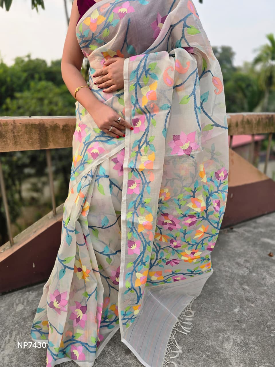 Handwoven Pure Jamdani Cotton Saree  |  Pearl White