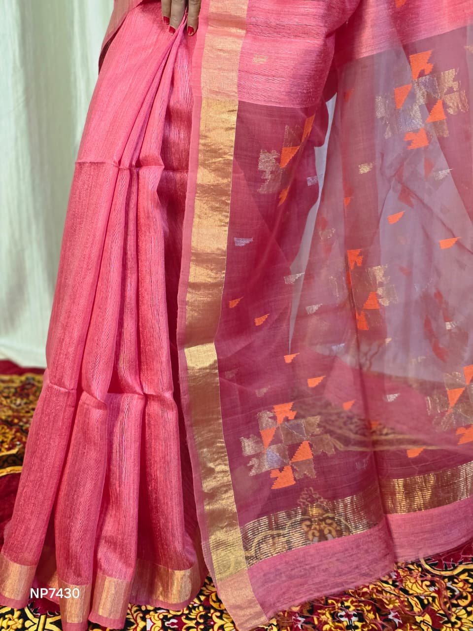 Pure Matka Jamdani Handwoven Saree In Deep Pink - 162