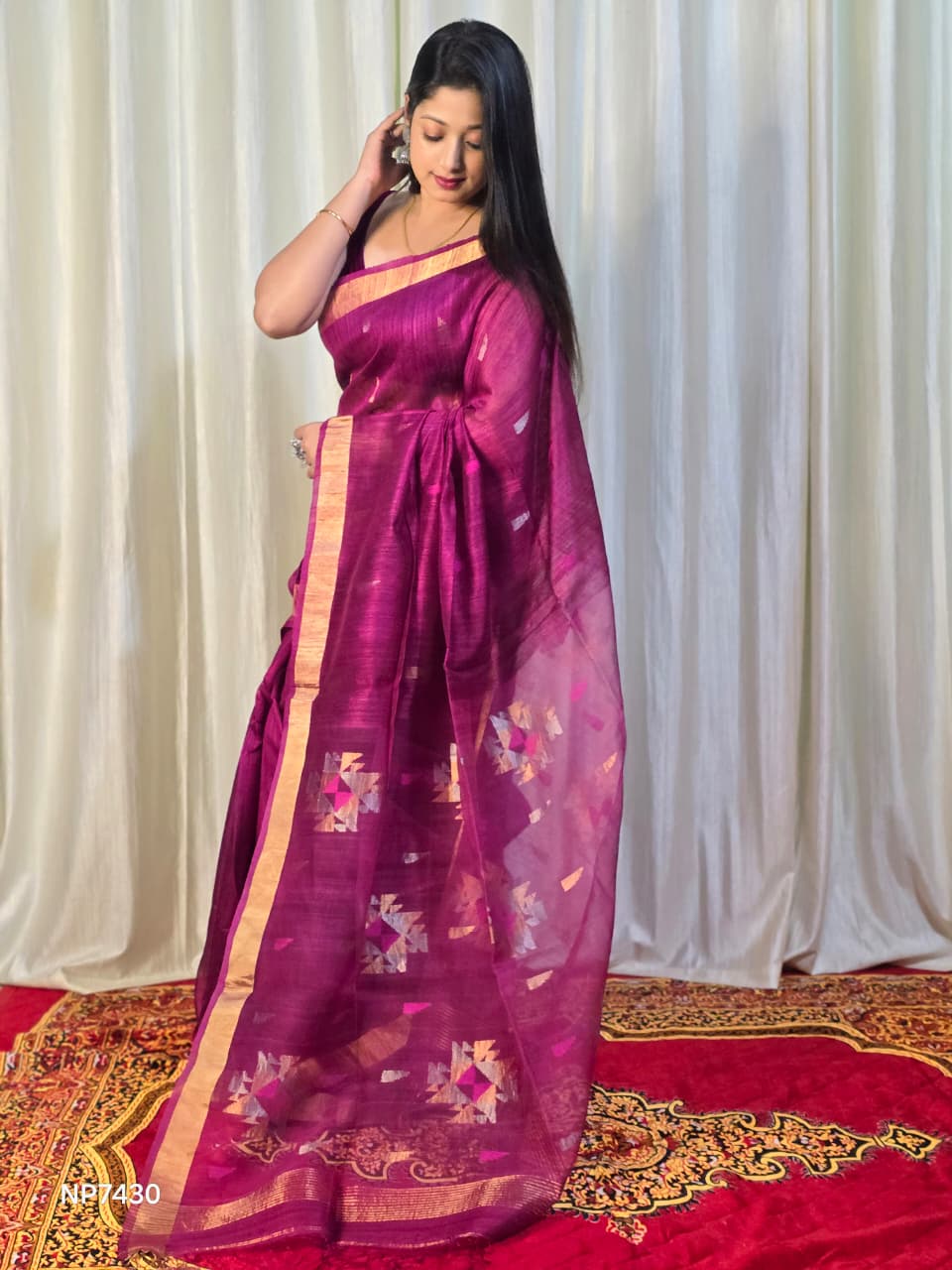 Pure Matka Jamdani Handwoven Saree In Grape Purple - 164