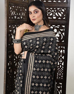 Nakshi Kanth Saree Crafted on Black Mulberry Silk