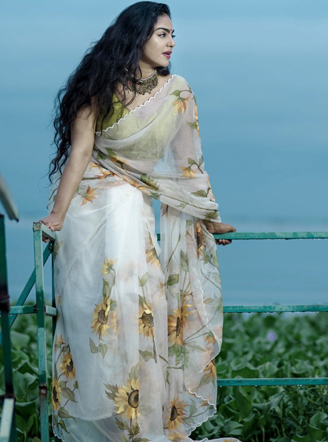 Ivory White With Sunflower Floral- Organza Hand-painted Saree